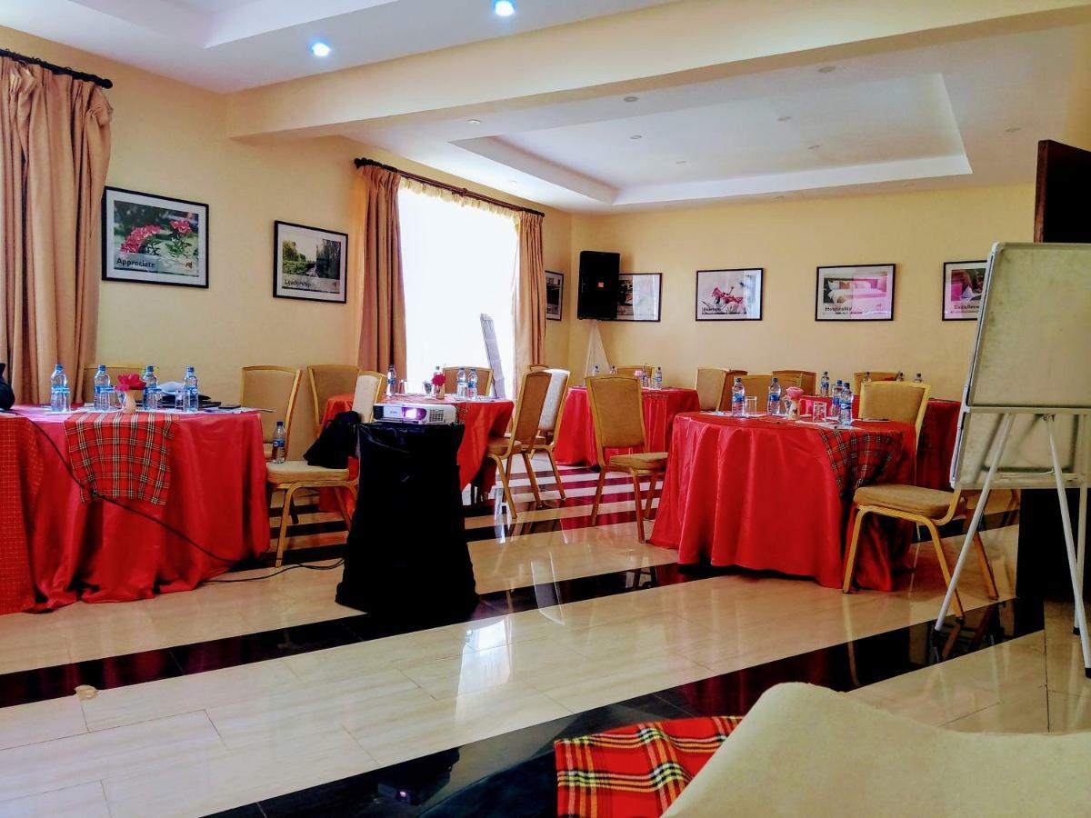 Falcon Heights Hotel Nanyuki Extérieur photo