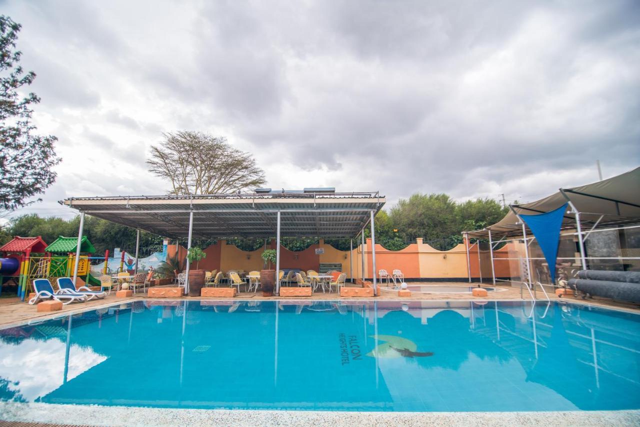 Falcon Heights Hotel Nanyuki Extérieur photo