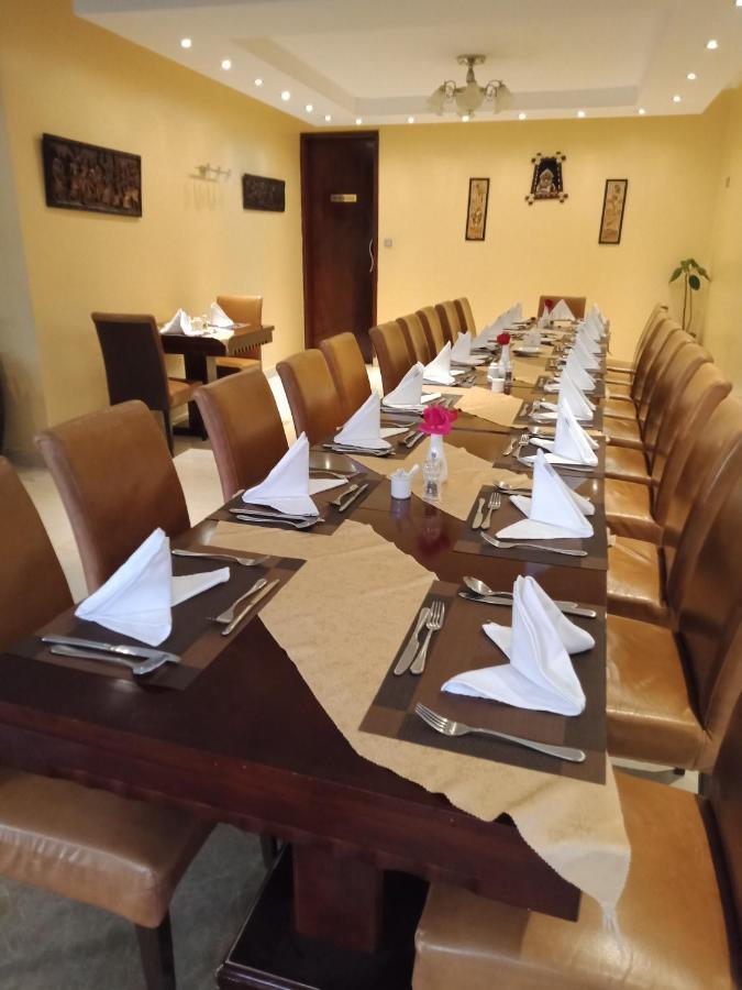 Falcon Heights Hotel Nanyuki Extérieur photo