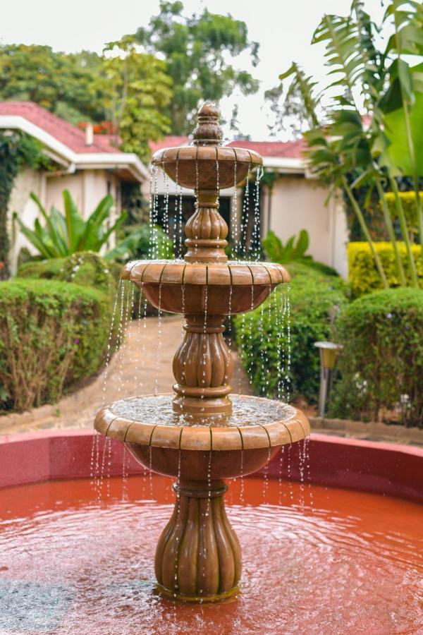 Falcon Heights Hotel Nanyuki Extérieur photo
