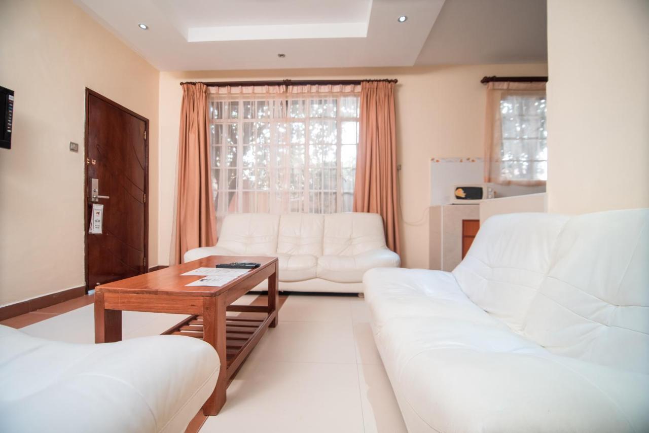 Falcon Heights Hotel Nanyuki Extérieur photo
